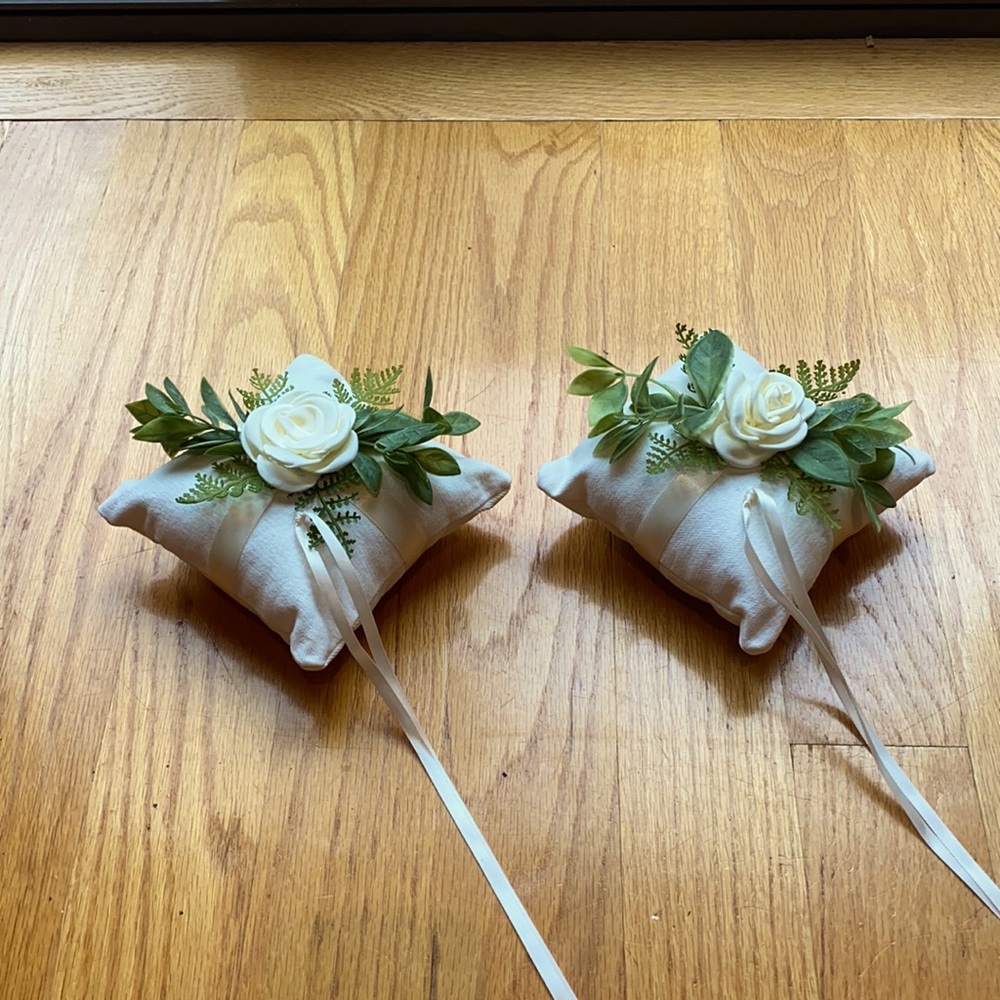 Ring bearer pillows (2)